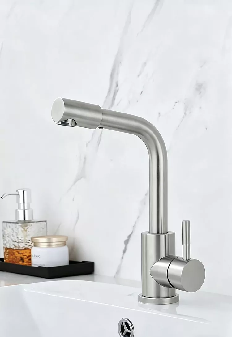 Dual-function 360° rotating hot and cold basin faucet